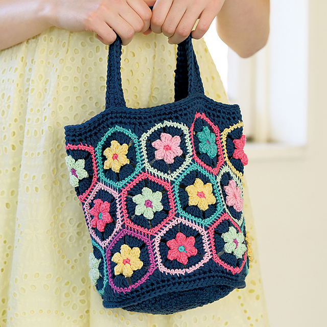 p.11 Popcorn flower bag&scarf