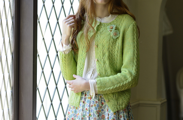 #07 Aran Lace Cardigan
