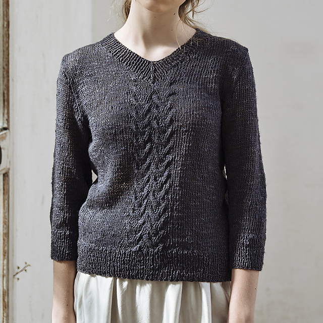 #08 V-Neck Cable Pullover