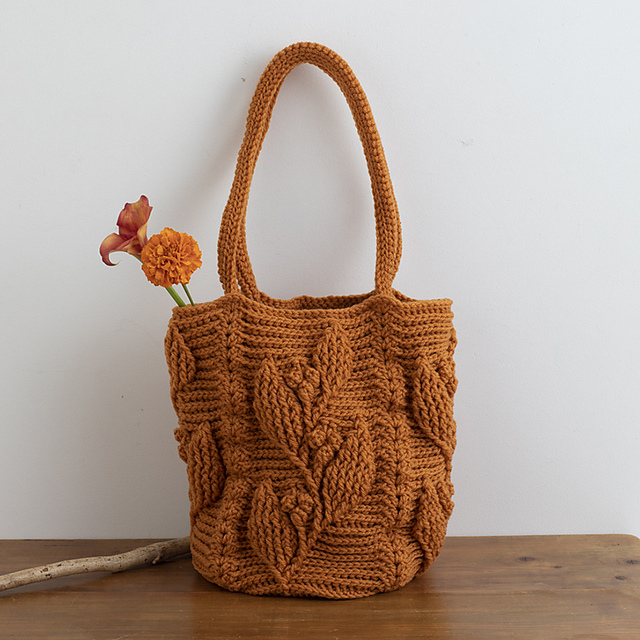 Ravelry: p.22 Round Bag pattern by Mayuko Hashimoto （橋本 真由子）
