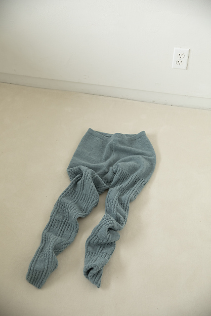 o. Textured leggings