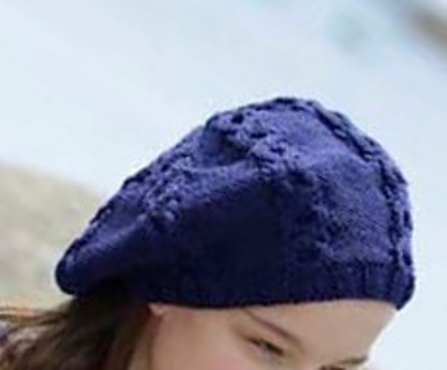 #04 Spoon Cabled Beret