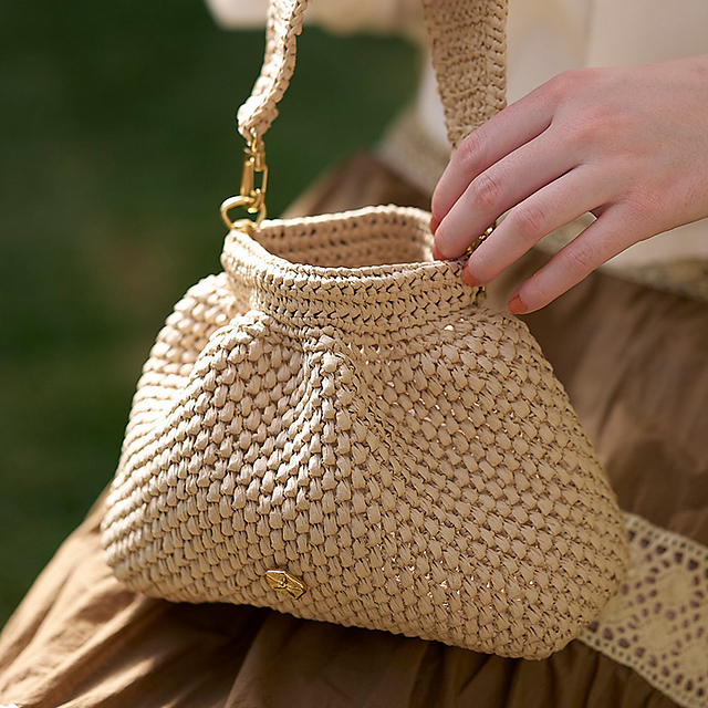 Ravelry: p.80 Small Flex Frame Bag pattern by Beyond The Reef (ビヨンドザリーフ)