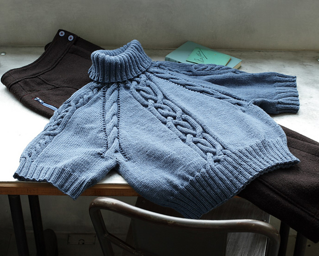 P.22 Cable sweater