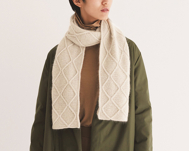 06 Diamond Pattern Scarf
