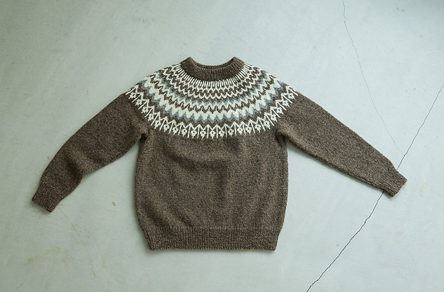#07 Circular Yoke Sweater