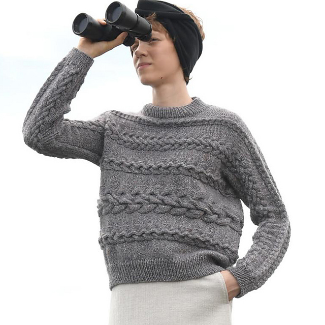 p.21 Sideway Cable Pullover