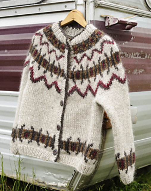 #03 Ladies' Cardigan
