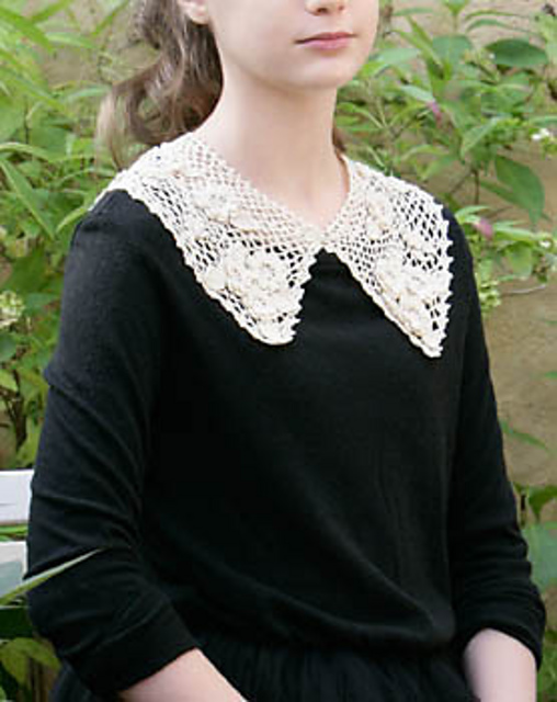 T. Irish Motif Collar