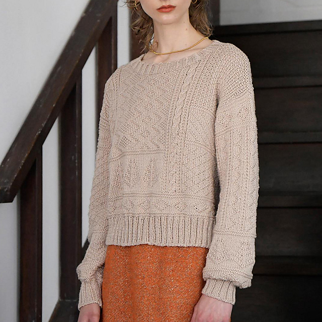 p.20 Beige Pullover