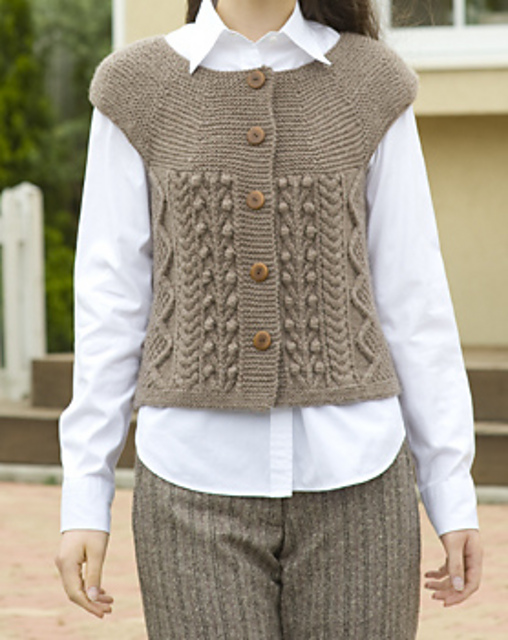 Round Yoke Vest