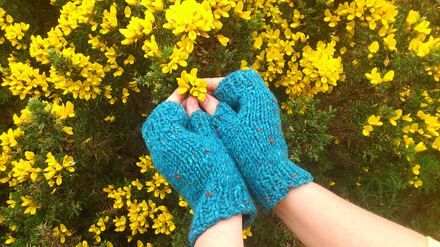 Holyrood Handwarmers