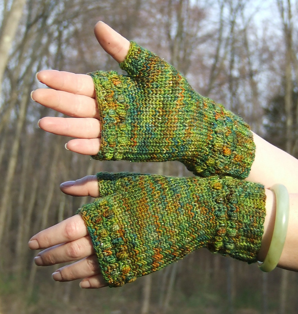 Into the Forest Mitts