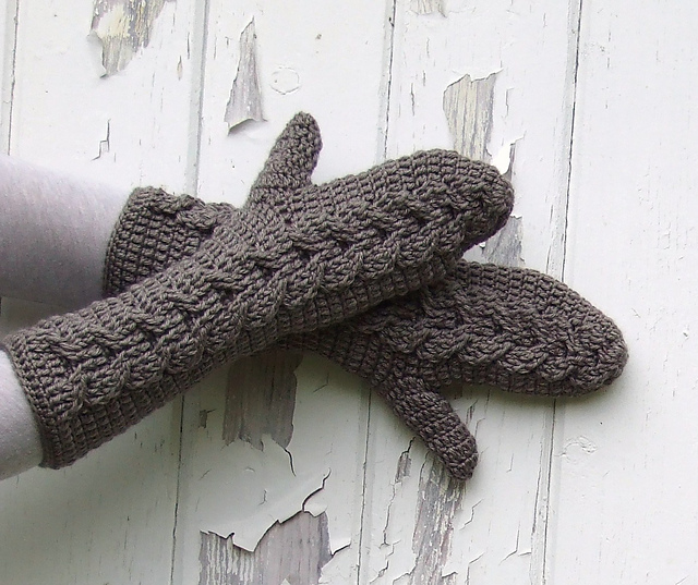 Bella's Mittens