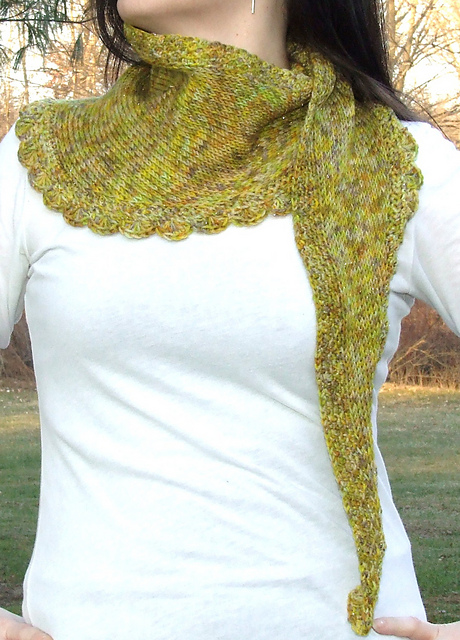 Pickwick Shawlette