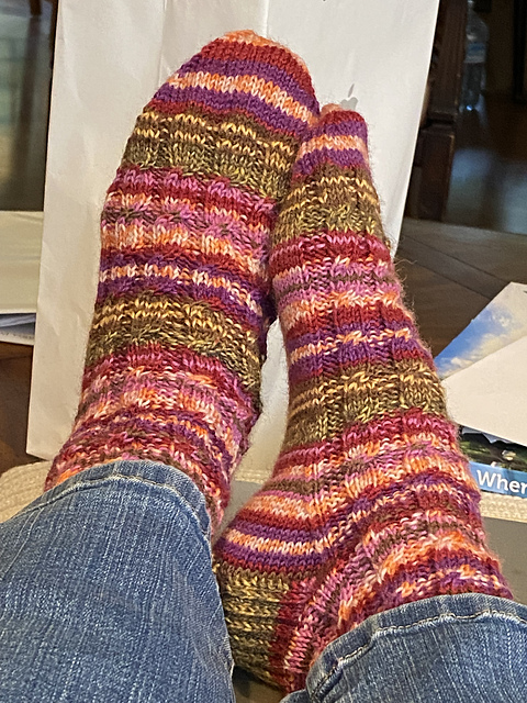 Simple Cable Socks