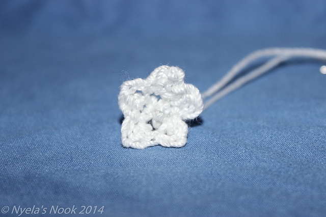 Small Flower Hair Pins