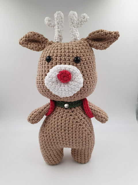 Cuddly Christmas Reindeer