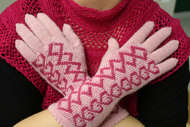 Ystävänpäivän sormikkaat (Valentine`s Day gloves)