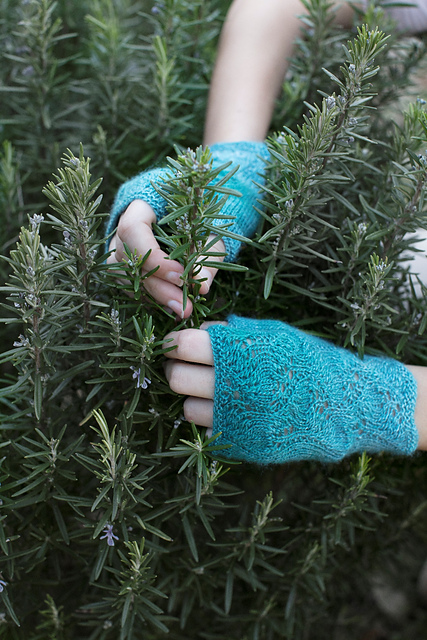 Tea Cup mitts