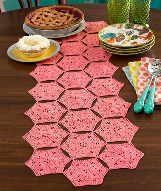 Flower and Fan Table Runner