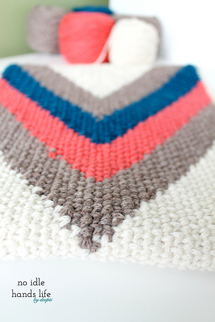 Arrows Winter Cowl