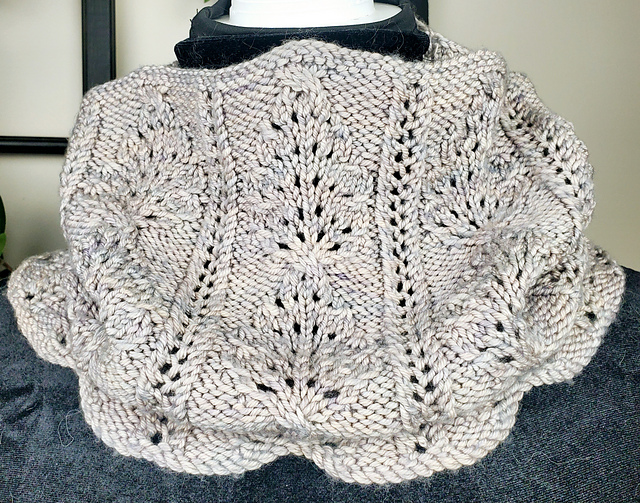 Pinecone Jam Cowl