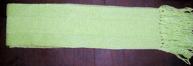 Quick Lengthwise-Knit scarf