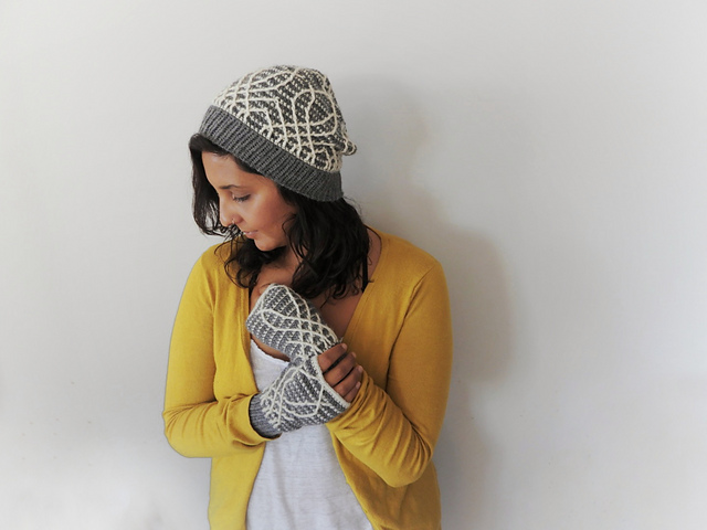 Rivendell Hat and Mittens Set