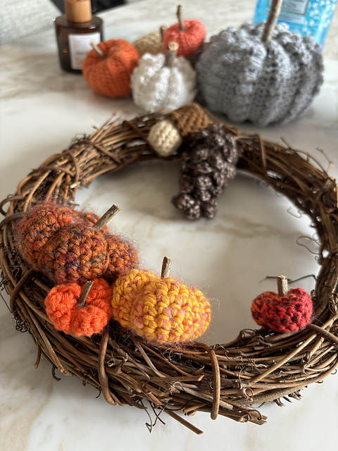 ghirlanda autunnale all'uncinetto