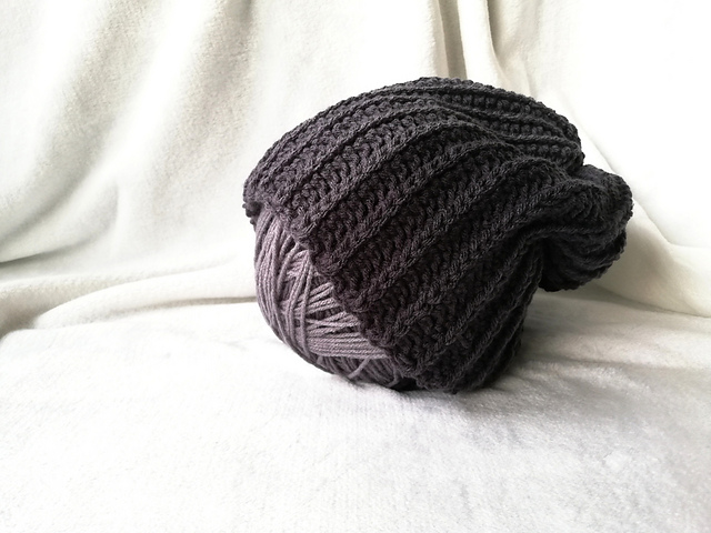 Easy slouchy hat