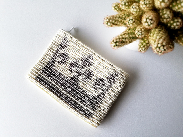 Zipper pouch Crown
