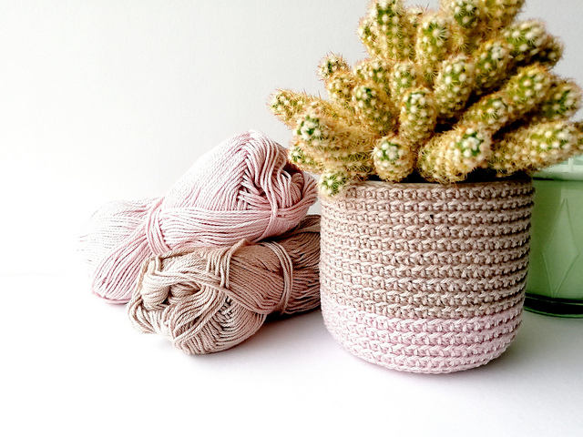 Mini plant pot cozy Molly