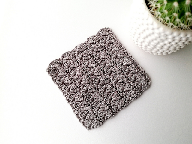 Coaster Mia