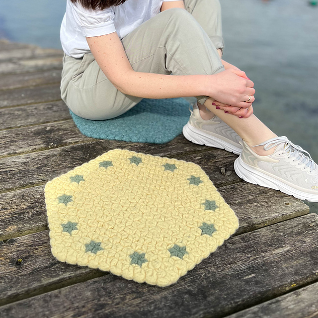 Jasmine Seat Cushion