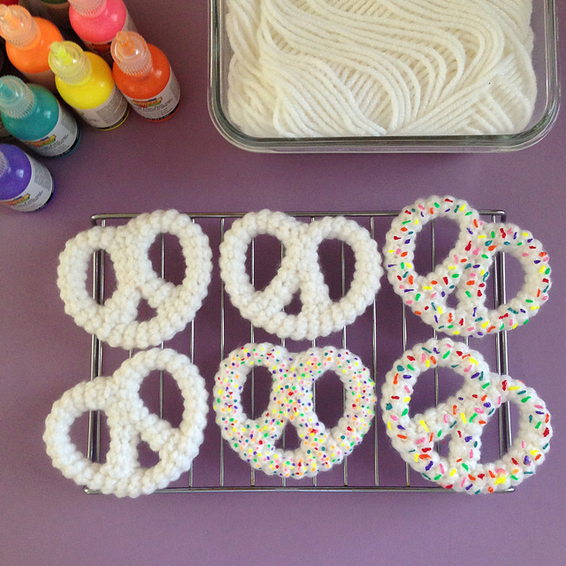 Confetti Sprinkled Pretzels