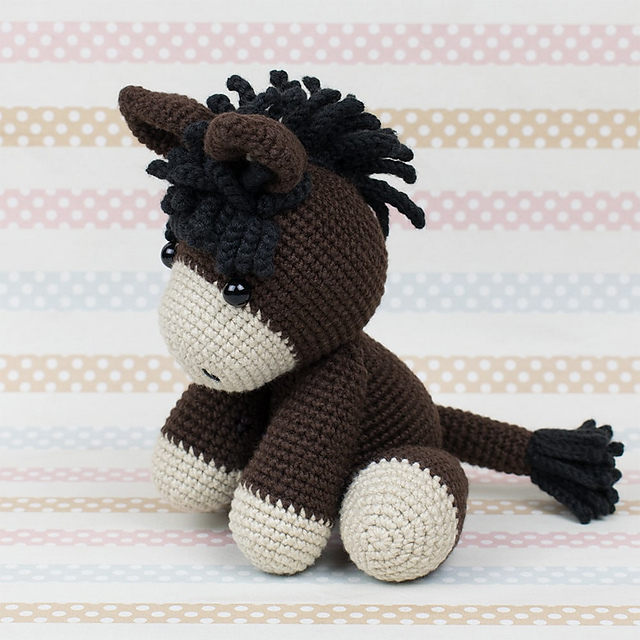 Baby donkey amigurumi