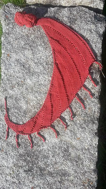 Lambis Shawl