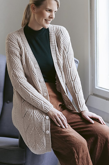 Olki / Straw Cabled Cardigan