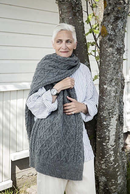 Kia cable scarf