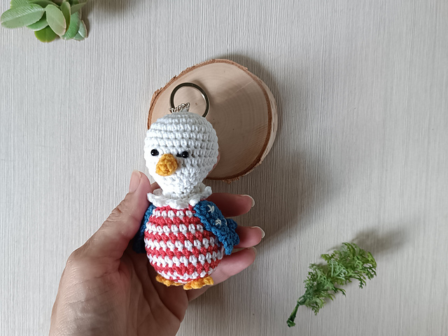 Bald eagle USA patriotic toy