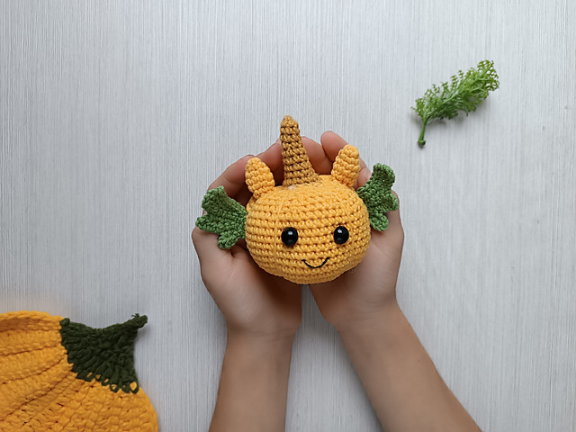 Amigurumi Pumpkin Monster