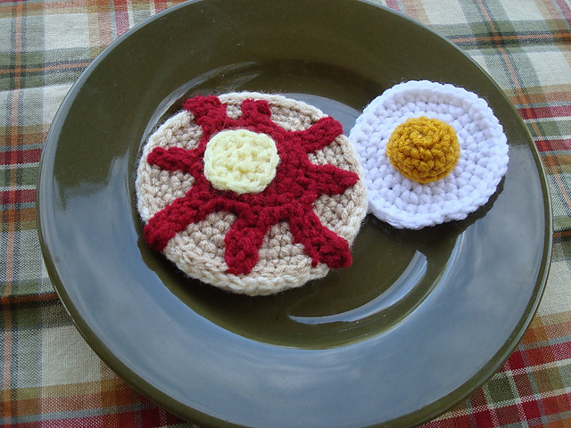 Yummy Pancakes and Eggs Amigurumi