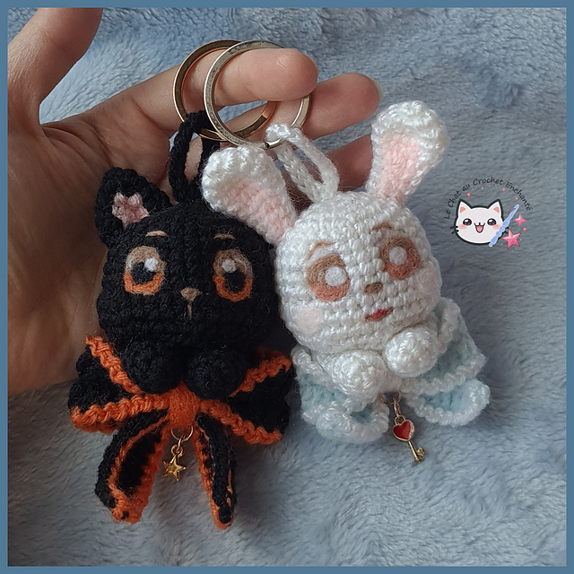 Alice & Spooky-Cat – Crochet Keychain Amigurumi