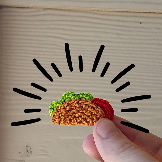 Tiny Amigurumi Taco