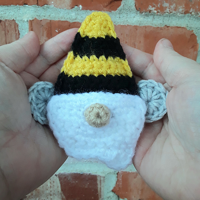 Bumble Bee Gnome