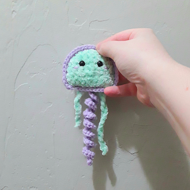 Pocket Jellyfish Ragdoll