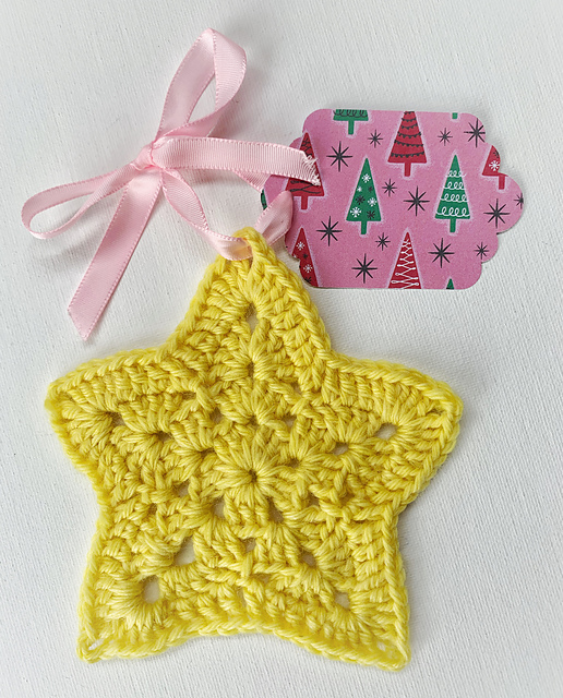 Granny star gift tag
