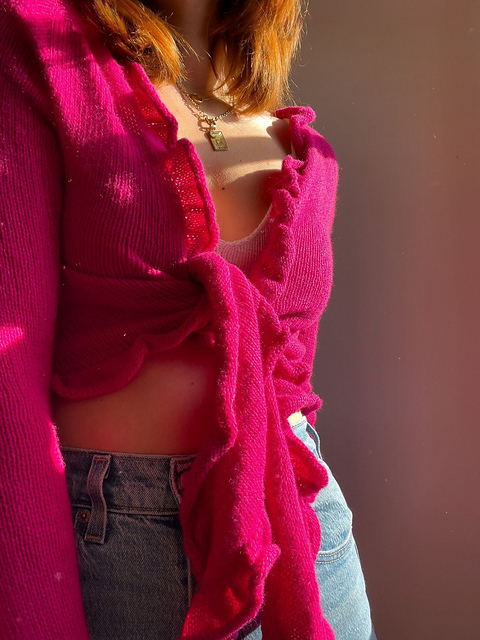 Ravelry: Ruffle Cardigan pattern by OONIQUE.STUDIO