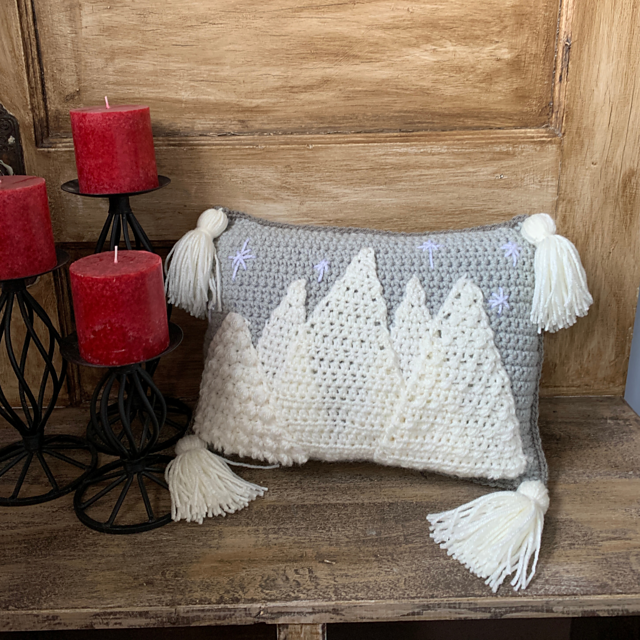 Ravelry Winter Wonderland Pillow pattern by Christine Allison